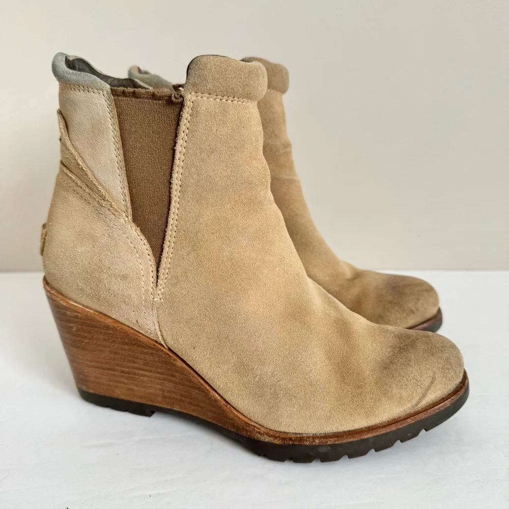 Sorel After Hours Wedge Boot Suede size 8.5